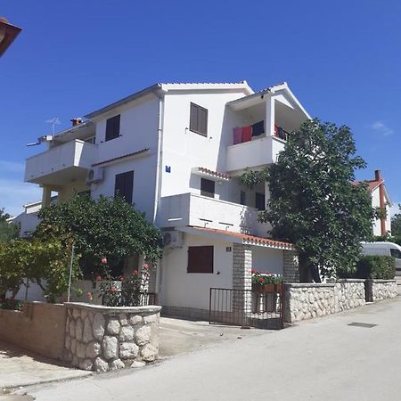 Apartmani Karuza Novalja Zewnętrze zdjęcie