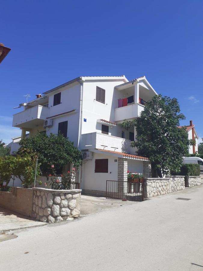 Apartmani Karuza Novalja Zewnętrze zdjęcie